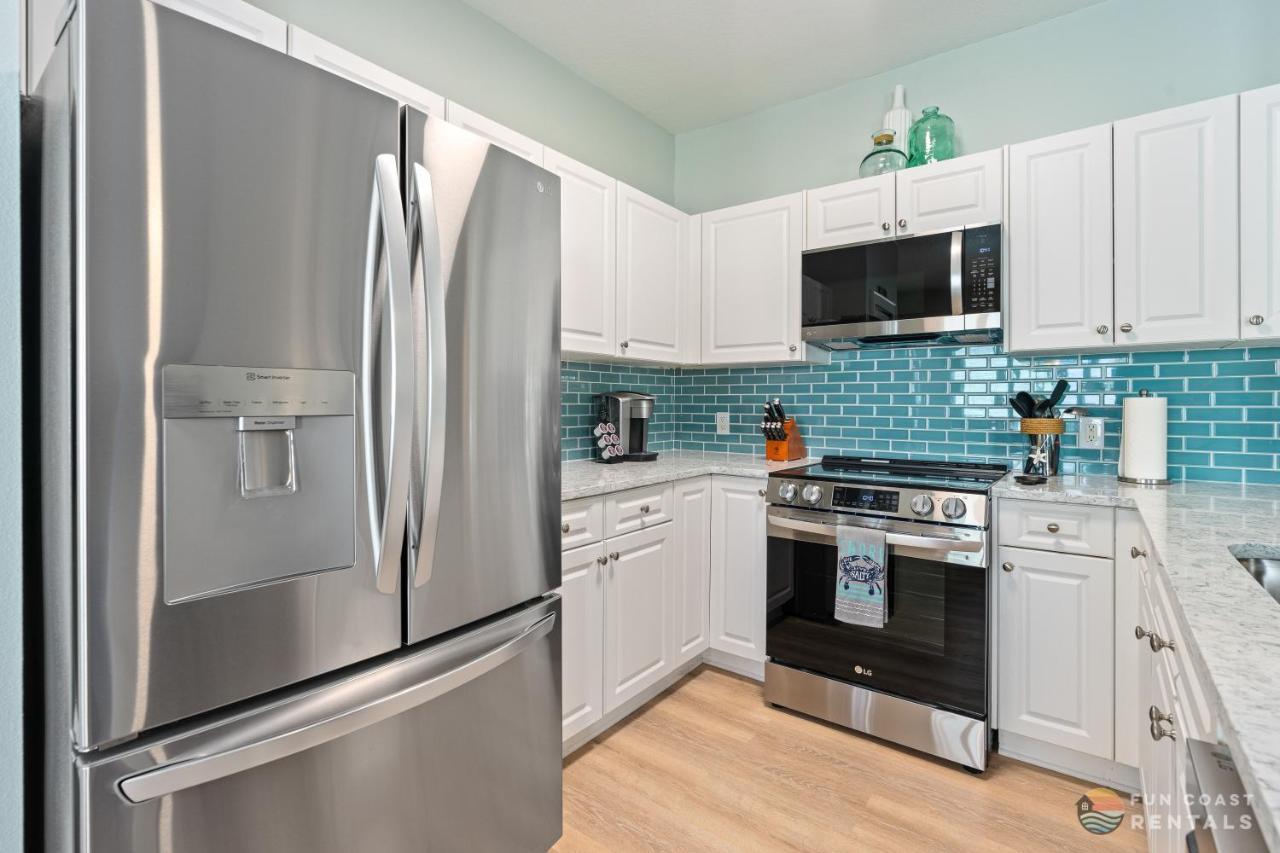 On Flagler Avenue! Dog Friendly With Balcony And Parking Walk To The Beach! New Smyrna Beach Ngoại thất bức ảnh